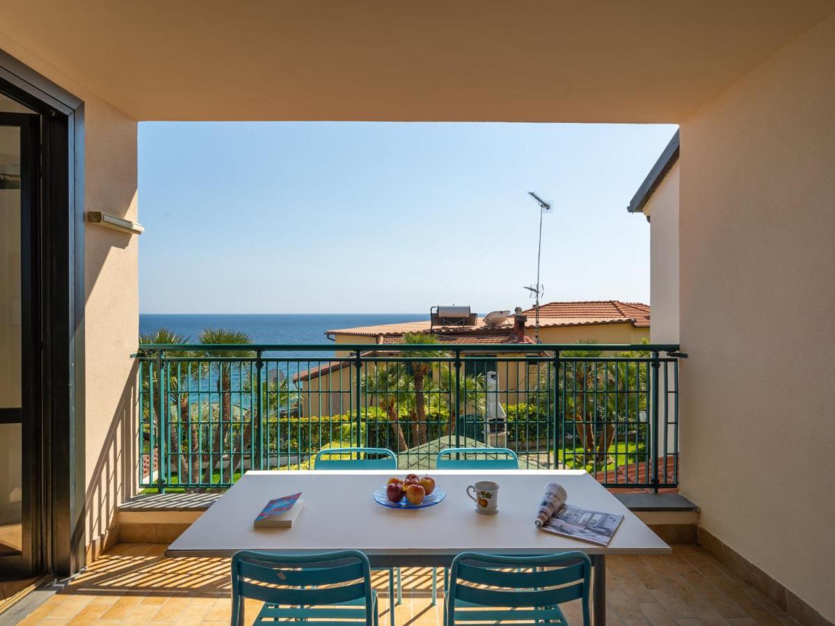 Apartment Le Margherite - Slr261 By Interhome Costarainera Екстериор снимка