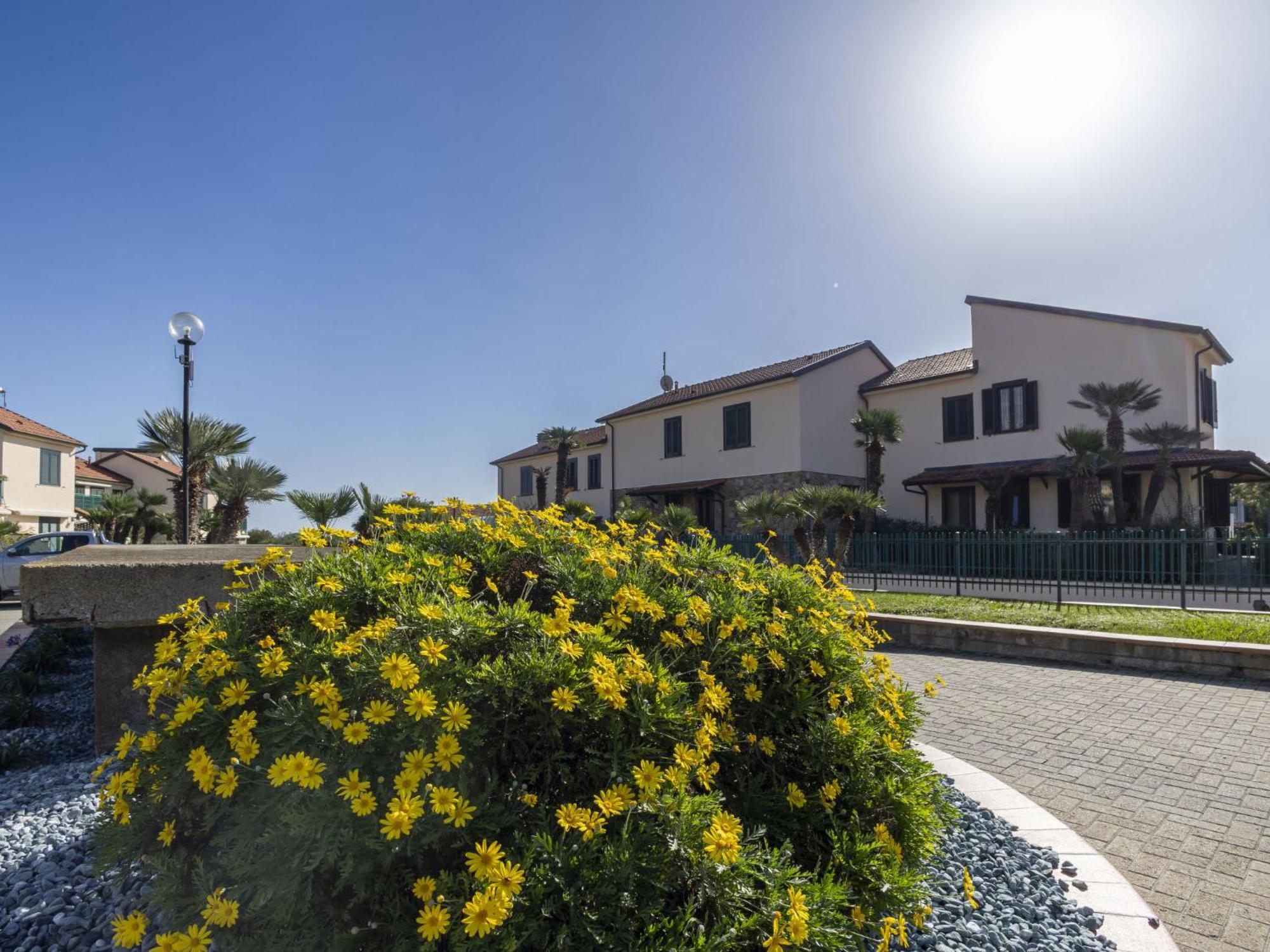 Apartment Le Margherite - Slr261 By Interhome Costarainera Екстериор снимка